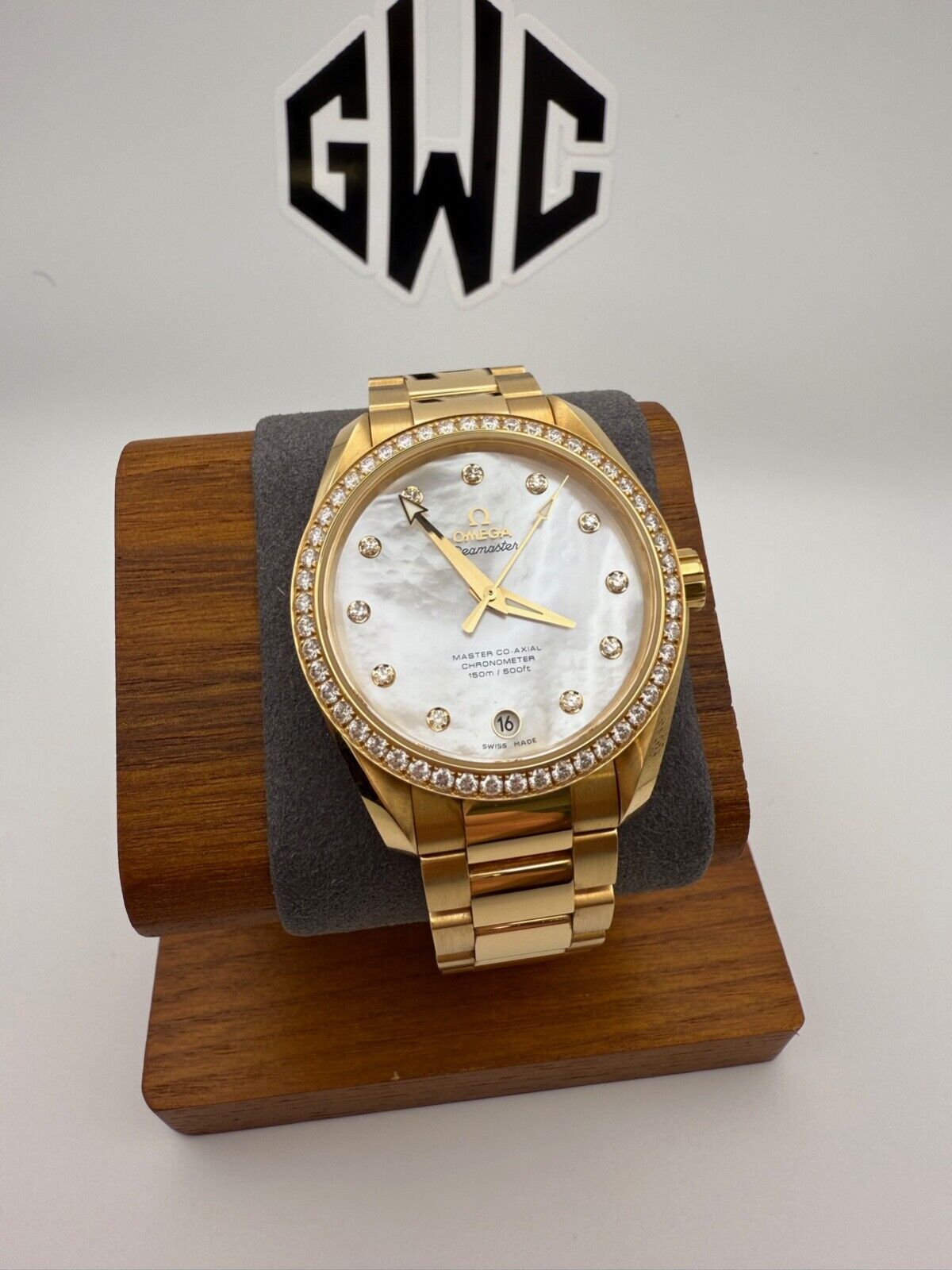 Omega Seamaster Aqua Terra 38.5mm Yellow Gold MOP Diamond 231.55.39.21.55.002