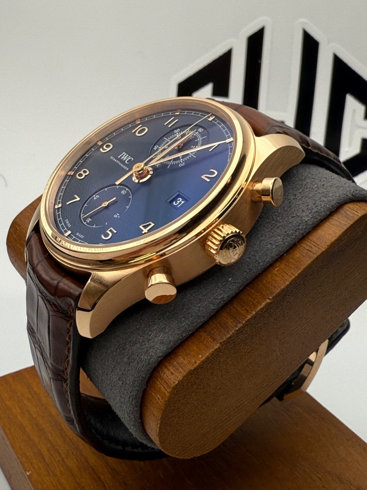 IWC Schaffhausen Portugiese Bucherer Blue IW390305 42mm Rose Gold Limited 88 PCs