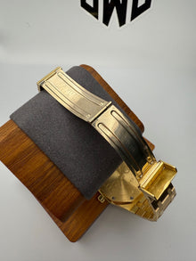 Audemars Piguet Royal Oak Day-Date 25572BA Champagne Owl Dial 18K Yellow Gold